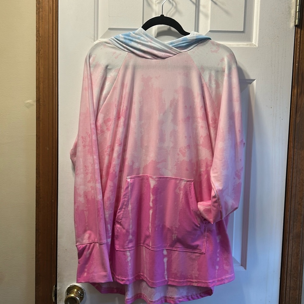 LuLaRoe Amber hoodie
Size 2XL
Excellent condition